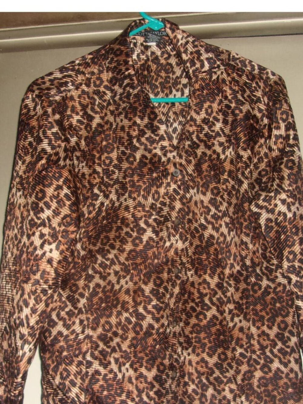 SCOTT TAYLOR Women's Large Cheetah Design Shirt Top